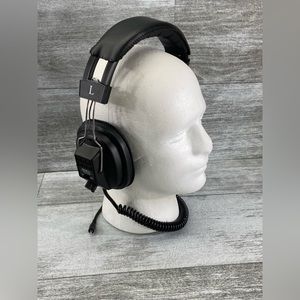 Demco Headphones Stereo Mono Padded Over The Ear P139-5024 Black 3.5 mm Jack